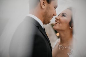 Najlepsze miejsca na romantyczną ceremonię zaślubin w pięknych ogrodach
